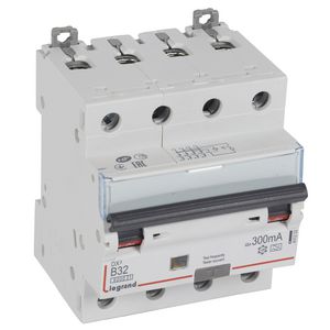 Aardlekautomaat DX3 4-polig B32A 6000A 300mA