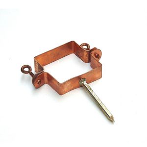 Koperen HWA pijpbeugel vierkant 80x80mm met slagpen