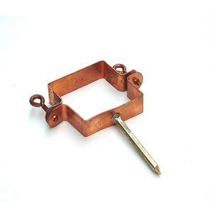 Koperen HWA pijpbeugel vierkant 100x100mm met slagpen