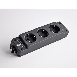 Netbox GST18I3 kontakt 3-voudig 45°