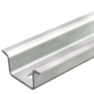 Lengte a 2m. DIN-rail geperforeerd 15mm 35x15mm staal verzinkt.