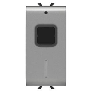 VERBONDEN SCHAKELAARAANDRIJVING MET ENERGIEMETING-100-240