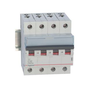 Installatieautomaat MCB TX3 4-polig C-karakteristiek 32A 6000A