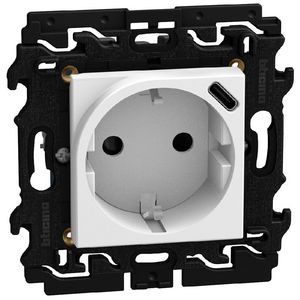 Doos a 5st. Light Now Wandcontactdoos 2P+A met USB type C oplader - 2 mo