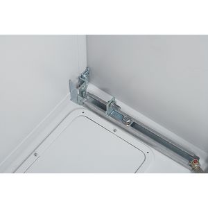 Set a 4st. Glijrails/bouten beh 300