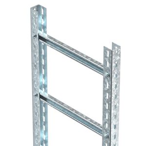Lengte a 3m. Verticale ladder sportenafstand 300mm 500mm