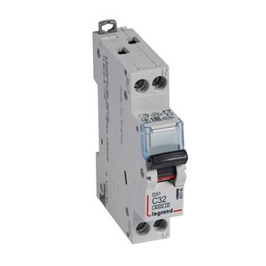 Installatieautomaat MCB DX³ 1-polig + Nul C-karakteristiek 32A 6000A