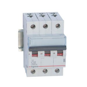 Installatieautomaat MCB TX3 3-polig C-karakteristiek 32A 6000A