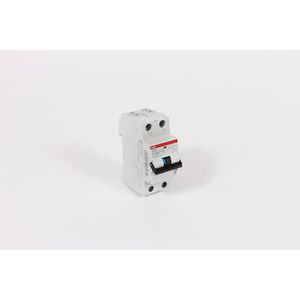 Hoofd schakelaar / zekering 1P+N C10 30MA