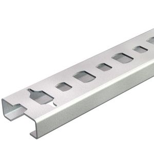 Lengte a 2m. profielrail. geperforeerd sleufbreedte 11mm 20x8mm blank