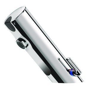 Wastafelmengkraan elektronisch spr.110mm m. stekkertrafo