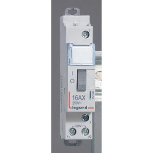 Doos a 60st. Impulsrelais 1P 16A spoelspanning 230VAC