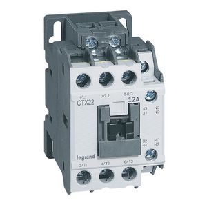 Magneetschakelaar CTX3 22 3-polig 12A 230V AC