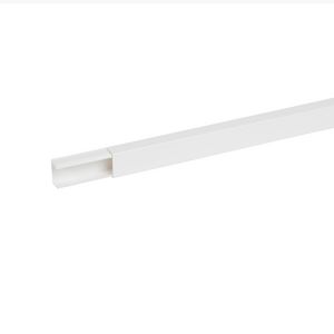 Lengte a 2m. Plint 40x25 wit + deksel DLP VVE=16