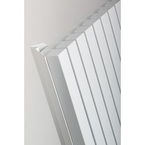 Tetra wand H200 L33 1120w RAL9016 satin