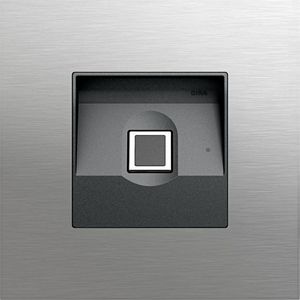 Gira Keyless In Fingerprint-mod. System 106 edelstaal