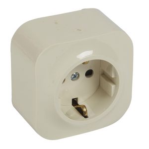 Wandcontactdoos 2P + A creme met KV Forix