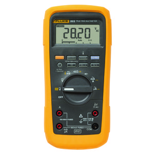 TRMS IP67 multimeter met meetsnoeren en klemmen