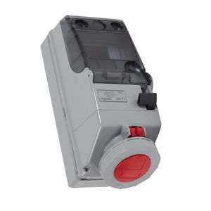 Wandcontactsdoos gesch. + DIN 400V 32A 5-polig IP55 P17
