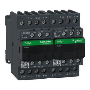 Omkeercont. 32A 4M/HCM+V Mechanisch verg. -Stuurspannin D
