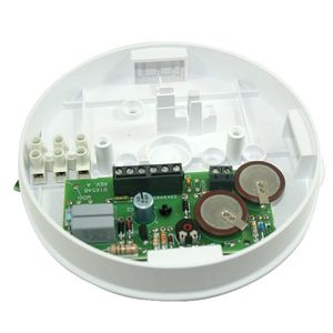 Interface met ingangscontact 230V gevoed, bedraad koppelbaar