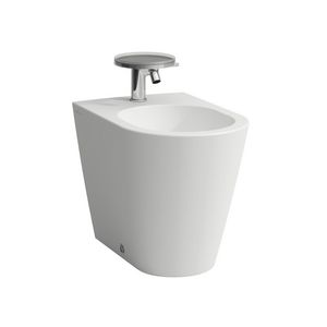 Staand bidet 1 kraangat met gesloten zijden mat wit