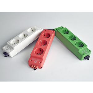 Contactdooscombinatie 3x230v 45° aanraakveilig GST18/3 wit