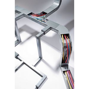 Hoekstuk 90gr bovenzijde B 80mm H 60mm staal verzinkt 530262