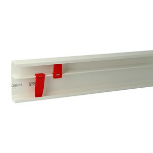 Lengte a 2m. Plintgoot K40 basisprofiel + clips wit