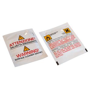 F.O. Wet cleaning tissue