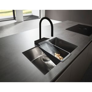 Aquno Select M81 keukenkraan 170 vstd 3j mat zwart