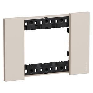 Afdekplaat 3 module zand K4703 LivingNow