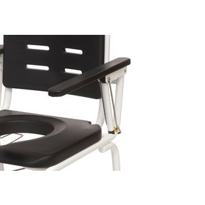 Vergrendeling tbv armleggers tbv combi douche toilet stoelen