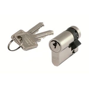 Deursluiting 1/2 cilinder profiel sluiting driehoek 8