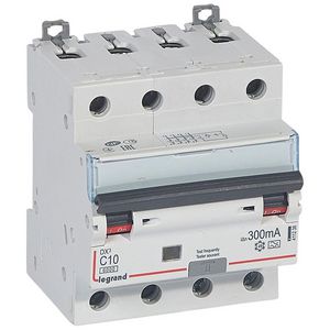 Aardlekautomaat DX3 4-polig C10A 6000A 300mA