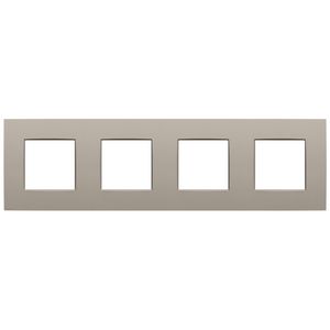 4-voudige afdekplaat 71mm centerafstand Niko Intense claystone textured
