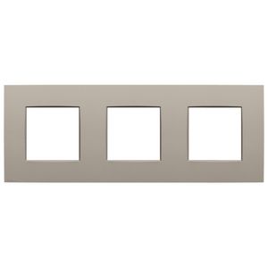 3-voudige afdekplaat 71mm centerafstand Niko Intense claystone textured