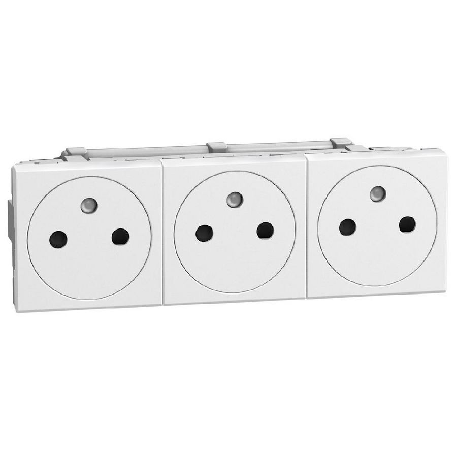 Doos a 30st. Light Now vlakke Wandcontactdoos 3X2P+Penaarde voorbedraad