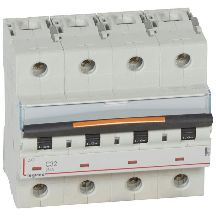 Installatieautomaat 4-polig C-karakteristiek 32A 25kA DX³ DIN