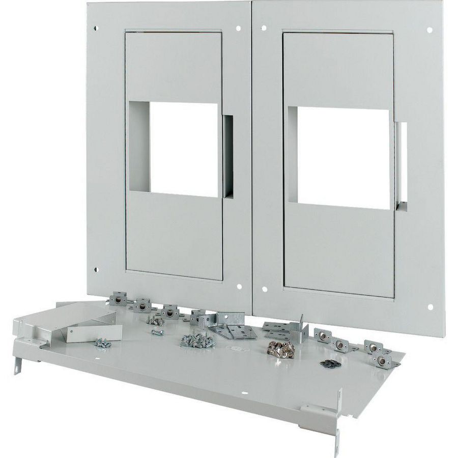 XE-XP Frontplaat 2xNZM4 3P uitrijdbaar+motorbed. B=800mm