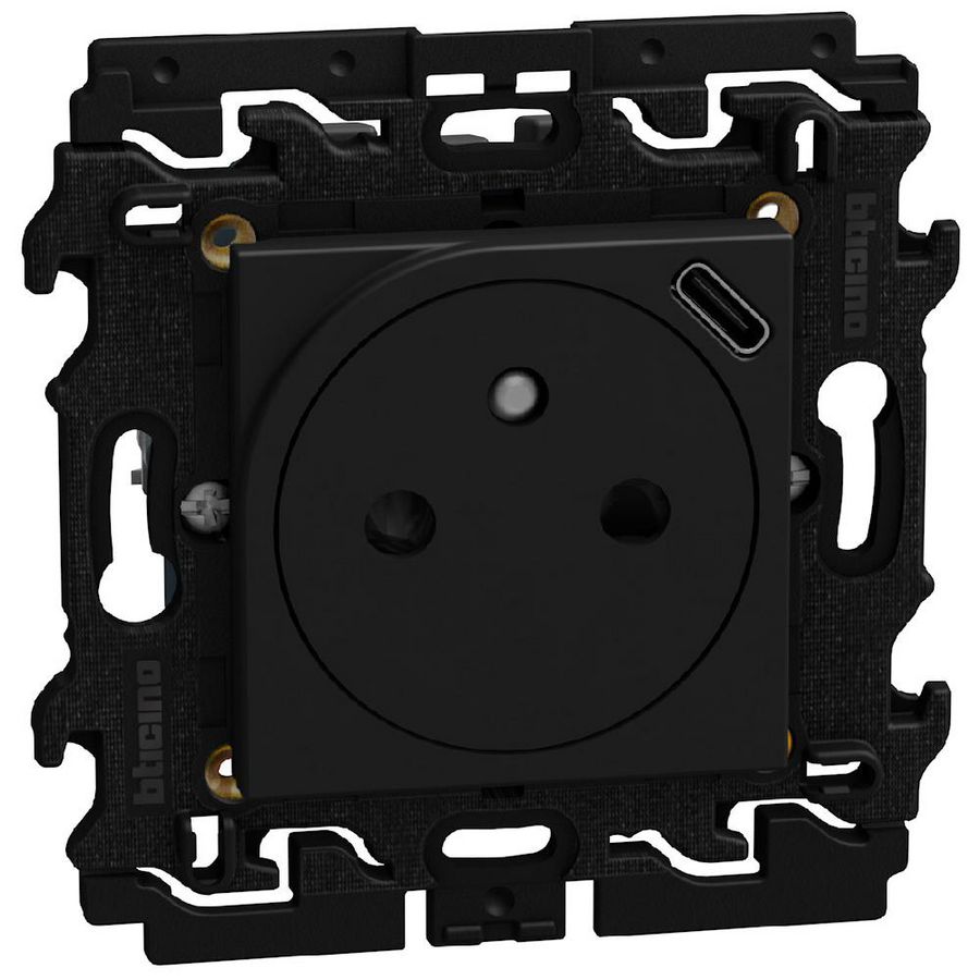 Doos a 5st. Light Now vlakke WCD 2P+Penaarde met USB type C