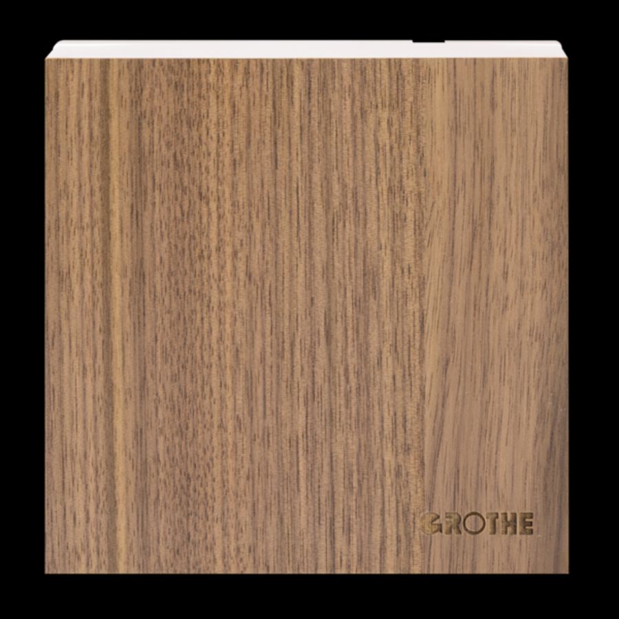 Quadro 100 walnoothout