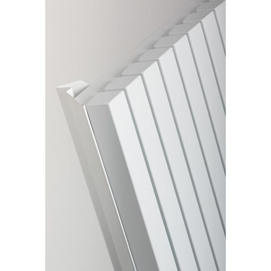 Tetra wand H200 L33 1120w RAL9016 satin