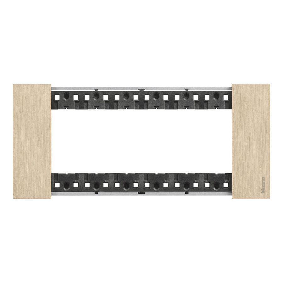 Afdekplaat 6 module goud K470 LivingNow