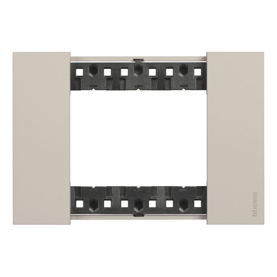 Afdekplaat 3 module zand K4703 LivingNow