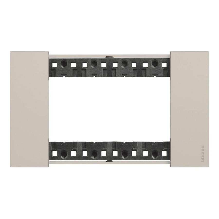 Afdekplaat 4 module zand K4704 LivingNow