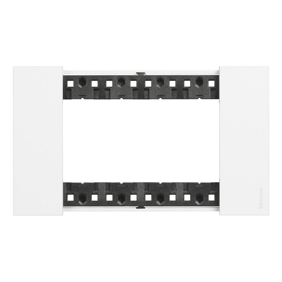 Afdekplaat 4 module wit K4704 LivingNow