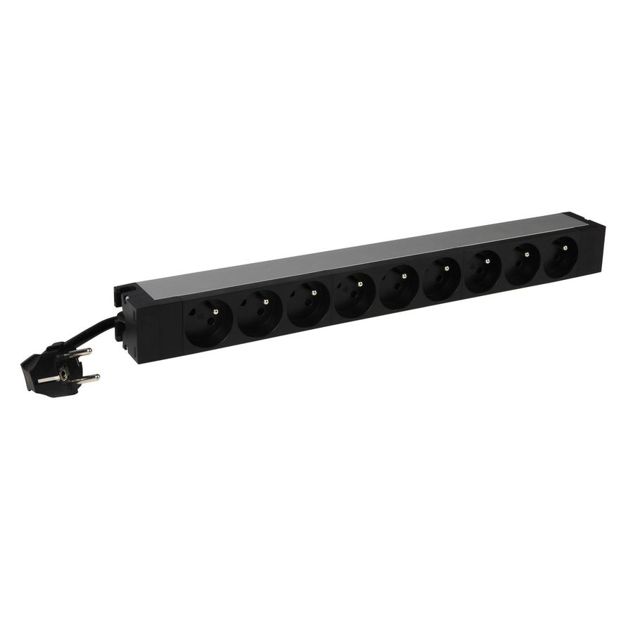 Power Distribution Unit 19" 3m. RA/PA 9x Penaarde output
