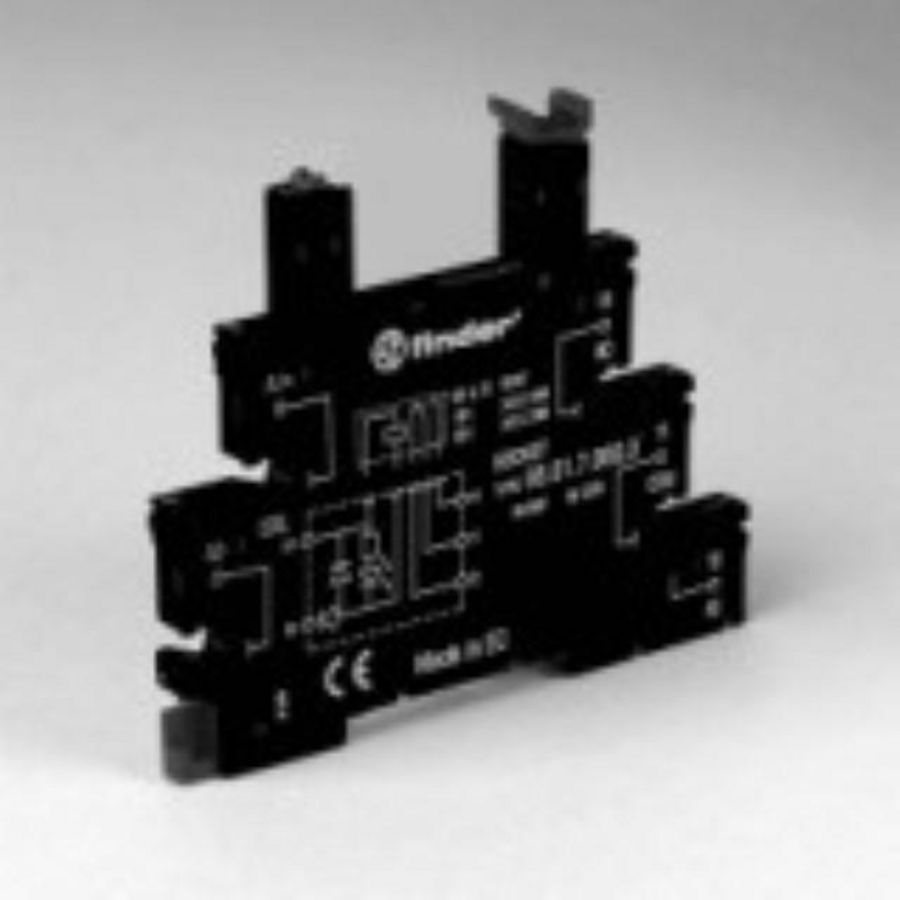 Aansluitvoetmet schroefaansl. 6+12+24V DC 34.51/81 zwart