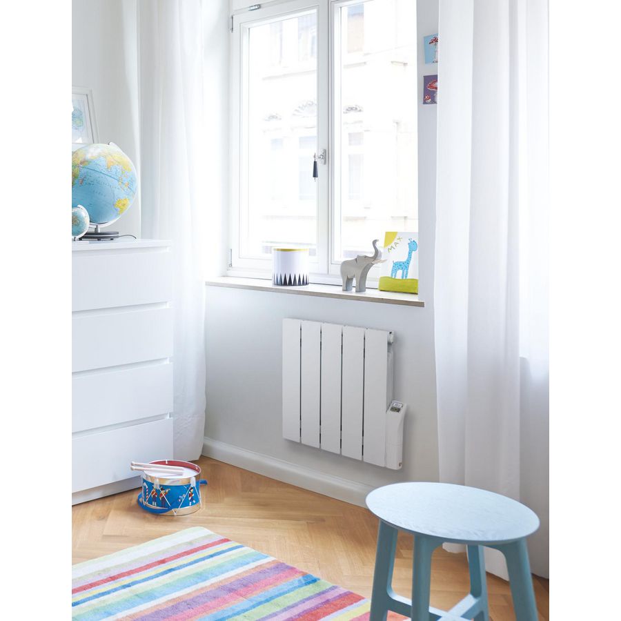 Elektr. designradiator Alura Tech 575x772mm wit RAL9010 1250W